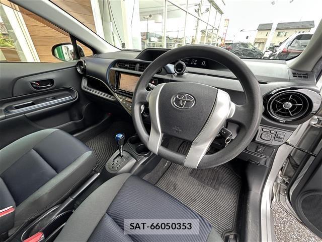 Toyota AQUA 2015 8705850-20