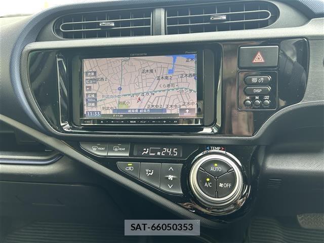 Toyota AQUA 2015 8705850-3