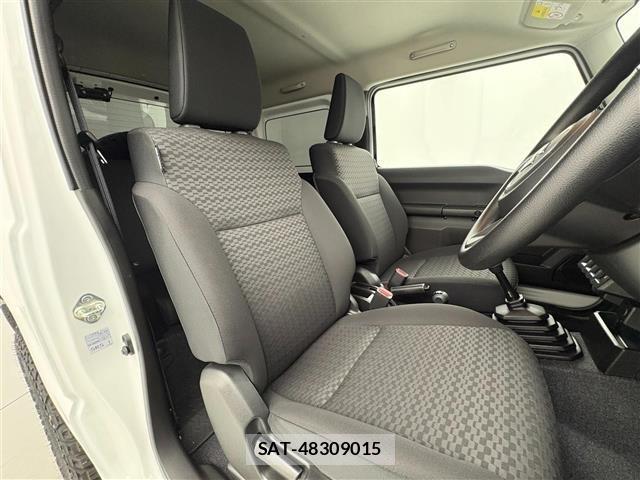 Suzuki JIMNY 2025 8933057-4