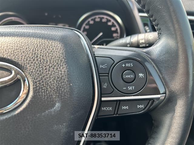 Toyota CAMRY 2017 8885543-1
