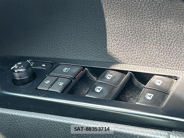 Toyota CAMRY 2017 8885543-20