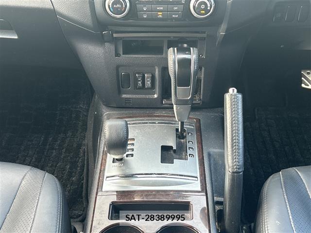 Mitsubishi PAJERO 2010 8717008-20