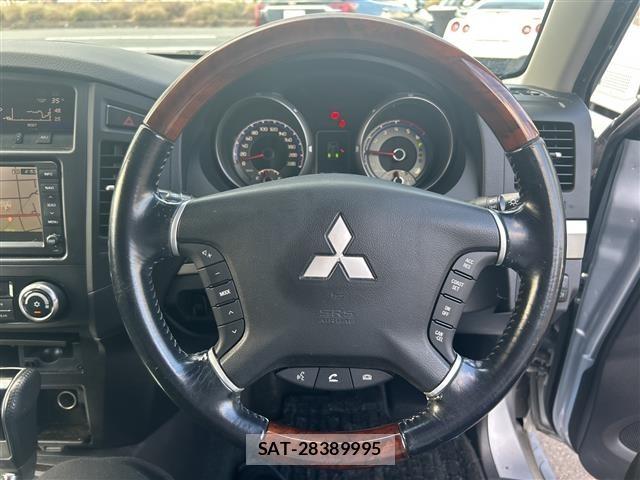 Mitsubishi PAJERO 2010 8717008-3