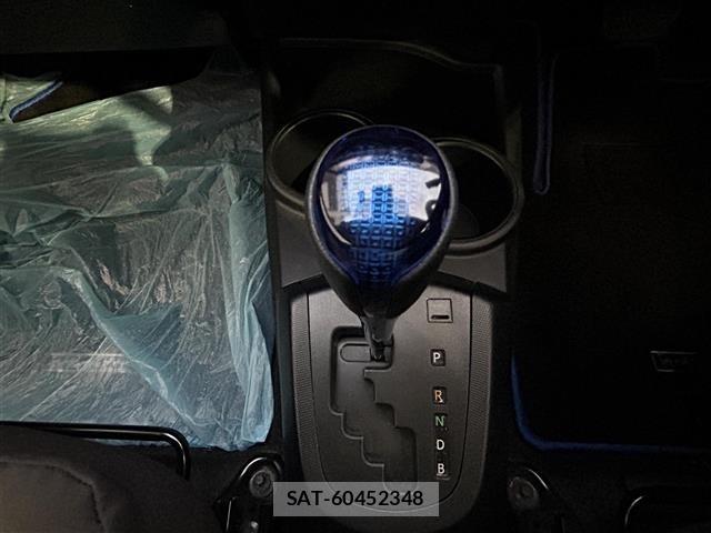 Toyota AQUA 2016 8705857-1