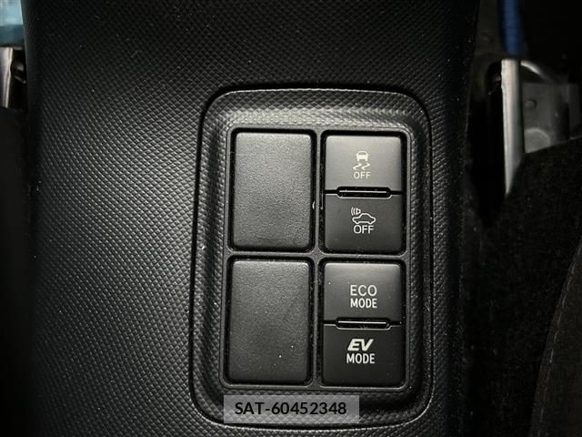 Toyota AQUA 2016 8705857-2