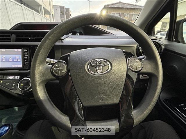 Toyota AQUA 2016 8705857-3