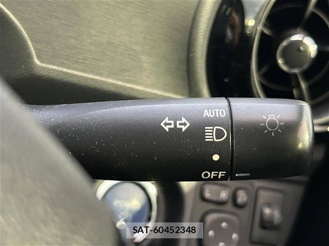 Toyota AQUA 2016 8705857-5