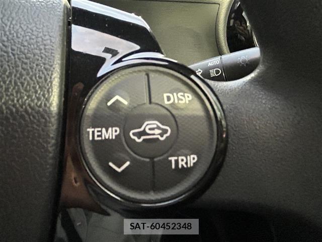 Toyota AQUA 2016 8705857-9