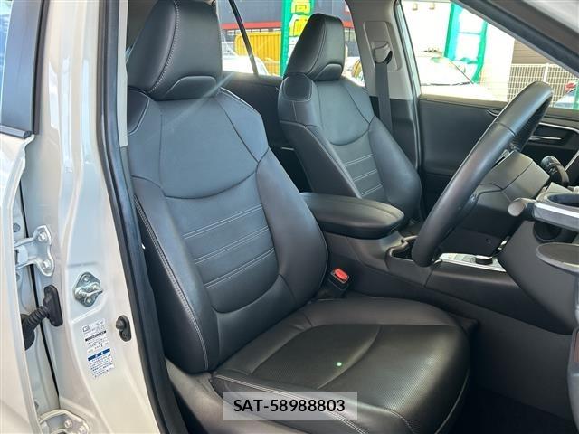 Toyota RAV4 2022 8709488-21
