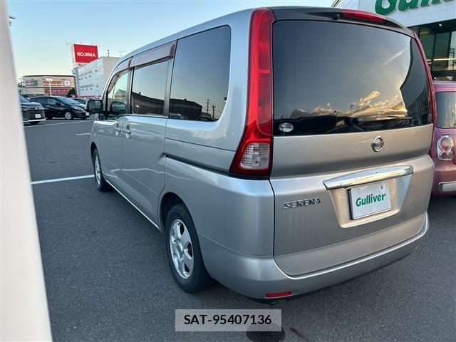 Nissan SERENA 2009 8928221-2
