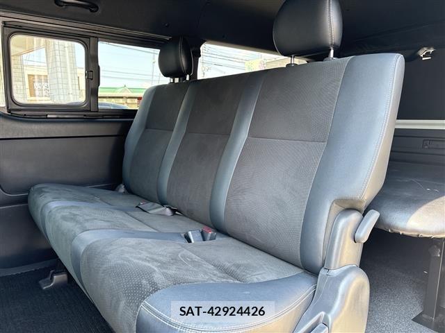 Toyota HIACE VAN 2019 8698159-21