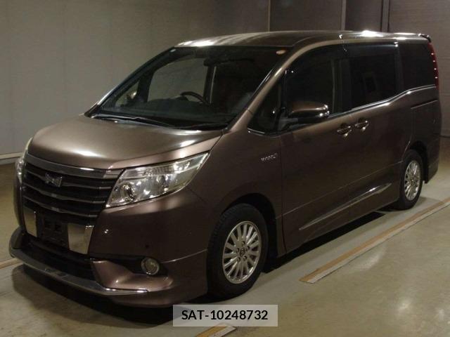 Toyota NOAH 2014 8862389-0