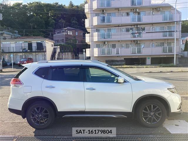 Nissan X-TRAIL 2015 8929961-1