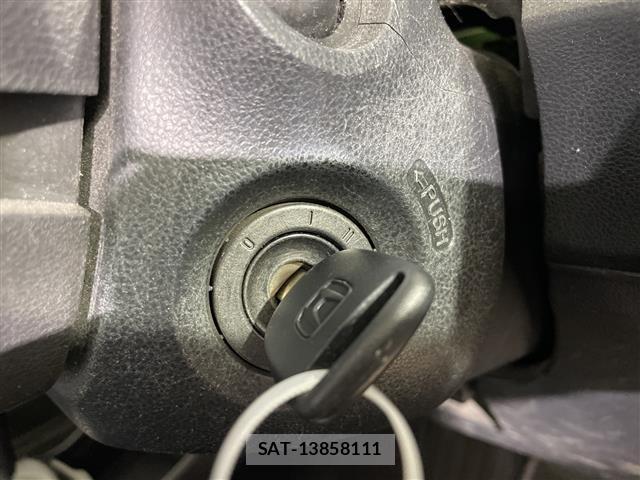 Honda FIT 2009 8922238-9