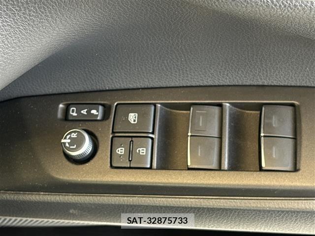 Toyota CAMRY 2023 8885544-11