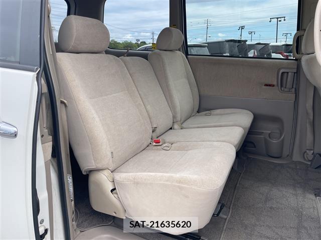 Toyota NOAH 2005 8706399-2