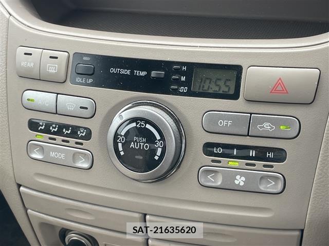 Toyota NOAH 2005 8706399-21