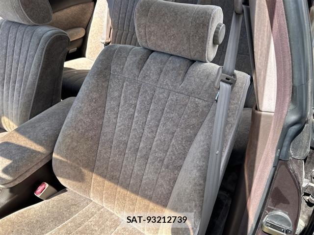 Toyota CROWN MAJESTA 1992 8939701-10