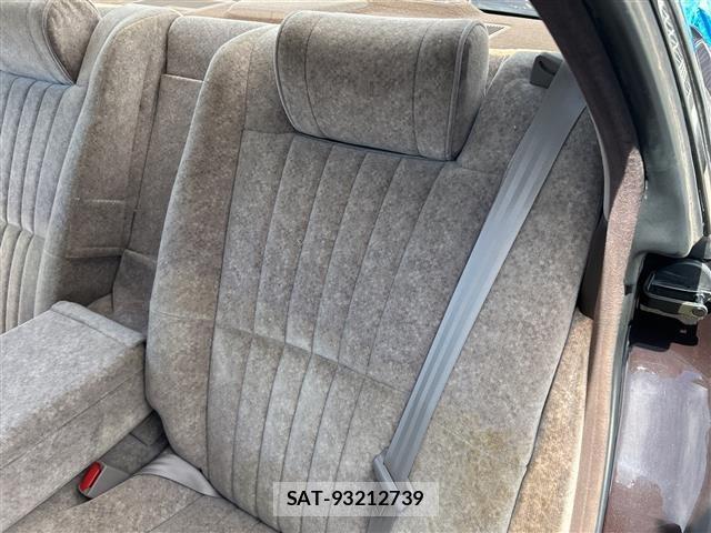Toyota CROWN MAJESTA 1992 8939701-22