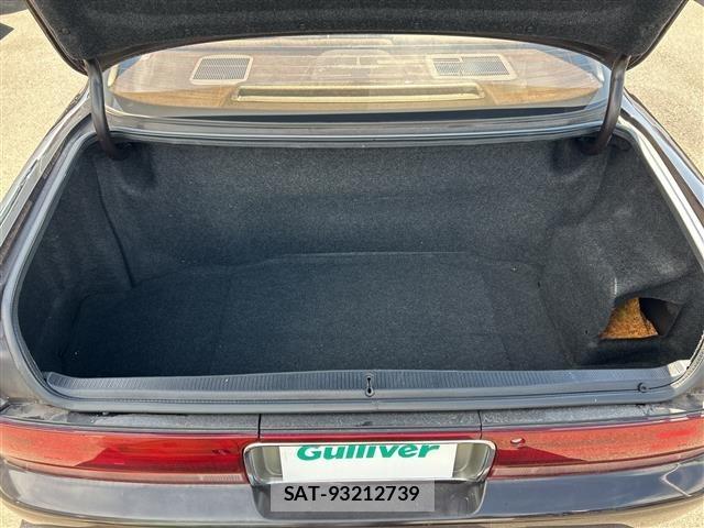 Toyota CROWN MAJESTA 1992 8939701-4