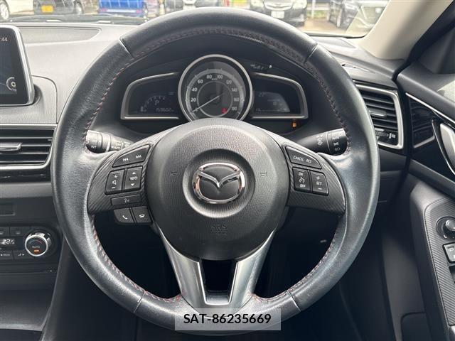 Mazda AXELA 2015 8911767-20