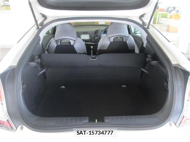 Honda CR-Z 2010 8864262-11