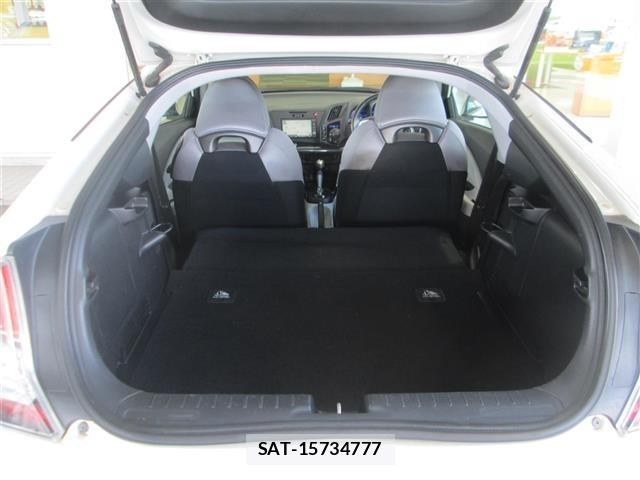 Honda CR-Z 2010 8864262-12