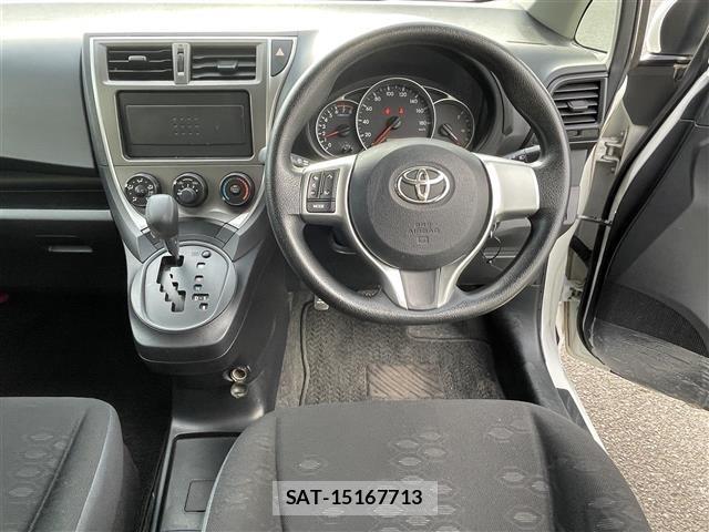 Toyota RACTIS 2012 8710666-1