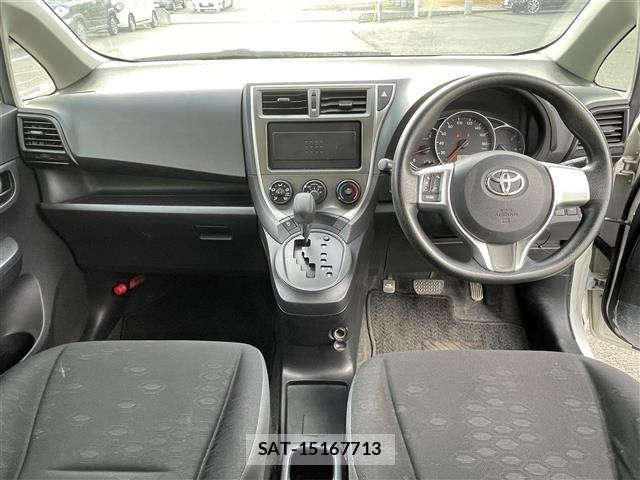 Toyota RACTIS 2012 8710666-12
