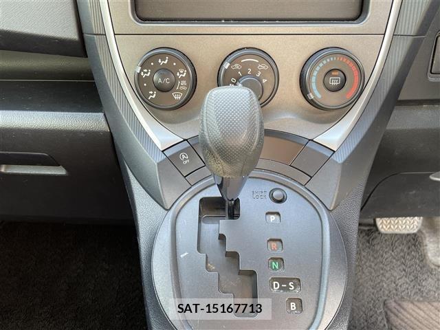 Toyota RACTIS 2012 8710666-16