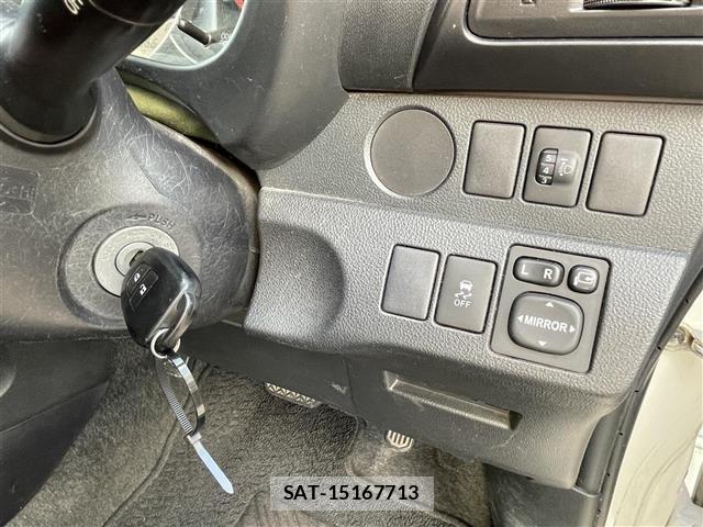 Toyota RACTIS 2012 8710666-17