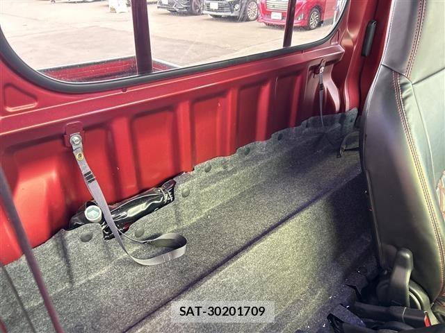 Daihatsu HIJET TRUCK 2022 8889738-9