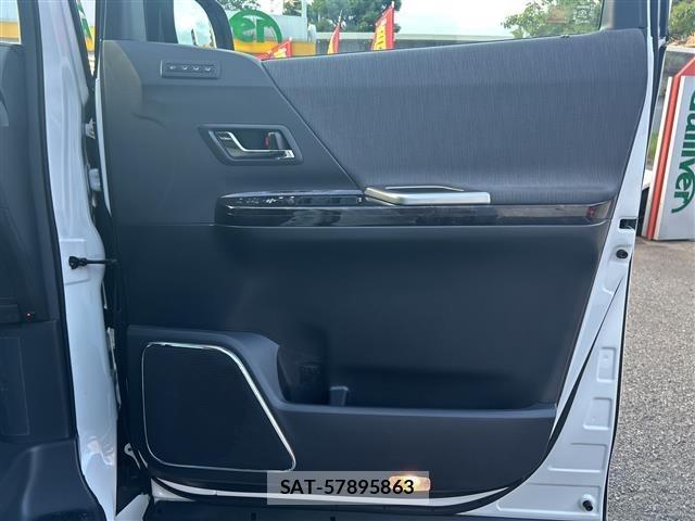 Toyota VELLFIRE 2013 8905479-12