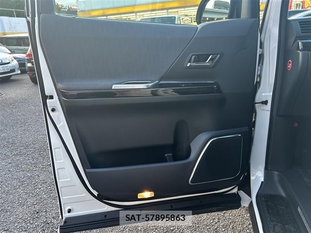 Toyota VELLFIRE 2013 8905479-20