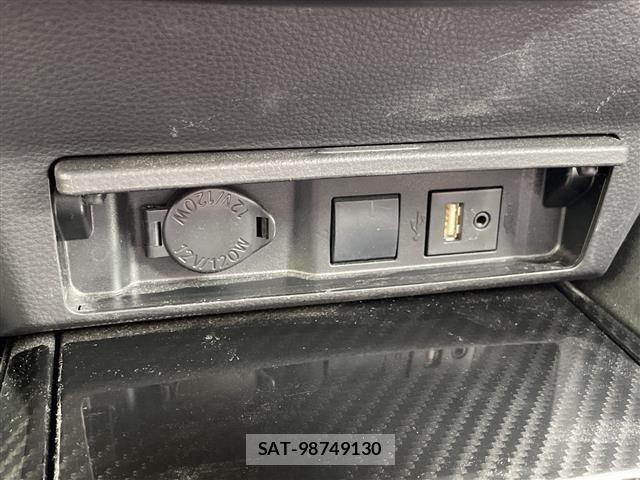 Toyota CROWN 2019 8734428-9