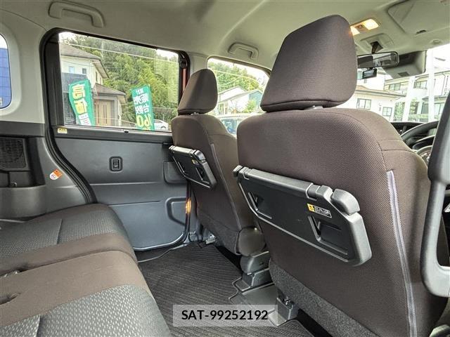 Toyota ROOMY 2022 8915012-13
