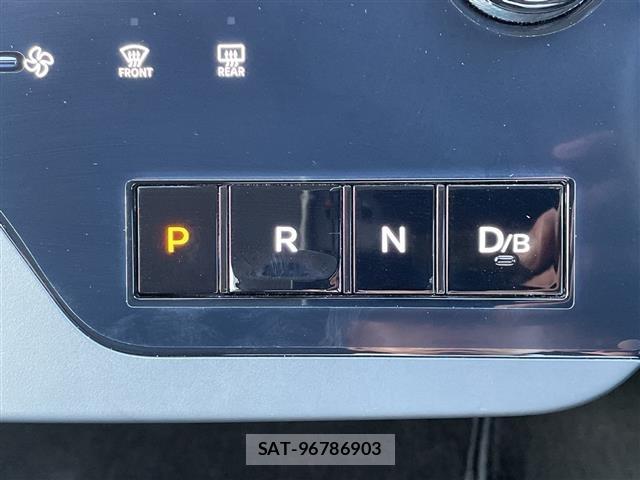 Nissan SERENA 2023 8672297-1