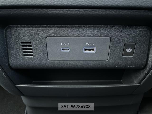 Nissan SERENA 2023 8672297-10
