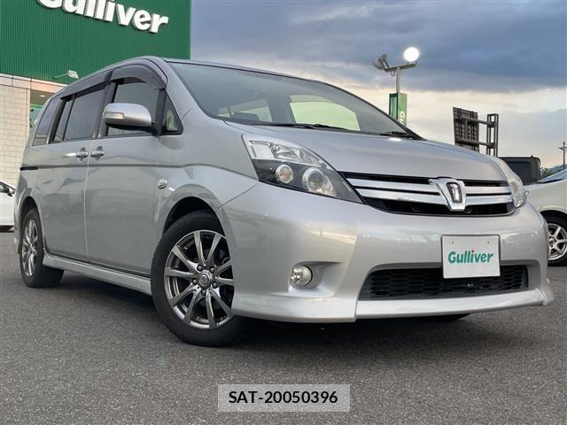 Toyota ISIS 2012 8707673-0