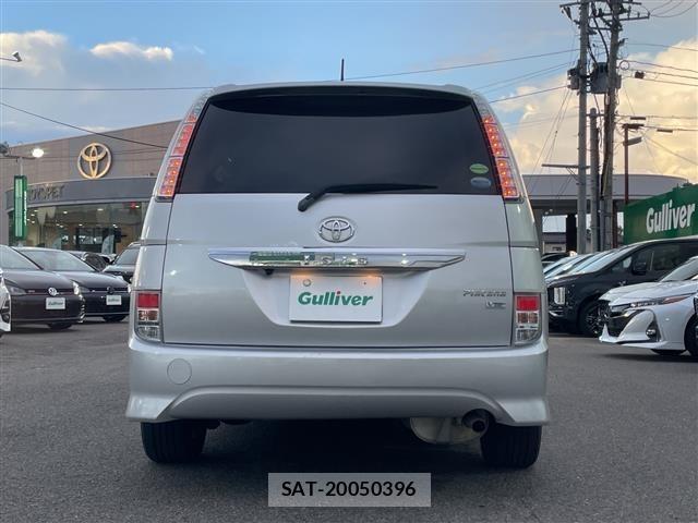 Toyota ISIS 2012 8707673-19