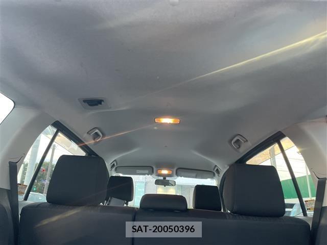 Toyota ISIS 2012 8707673-8