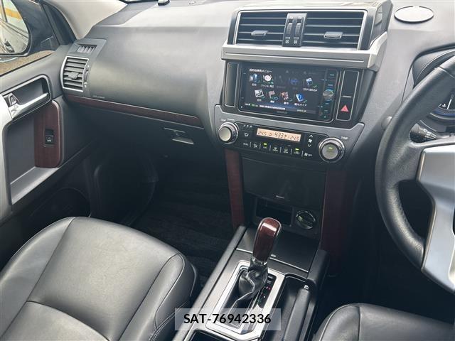Toyota LAND CRUISER PRADO 2013 8907506-18