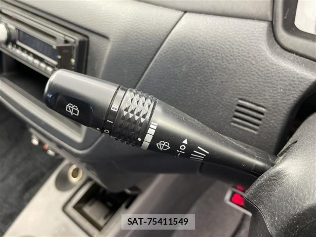 Mitsubishi LANCER 2001 8718679-21