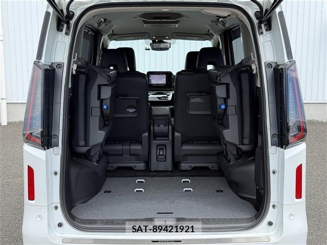 Nissan SERENA 2024 8717074-11