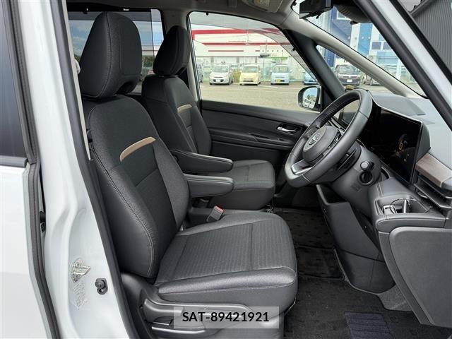 Nissan SERENA 2024 8717074-5