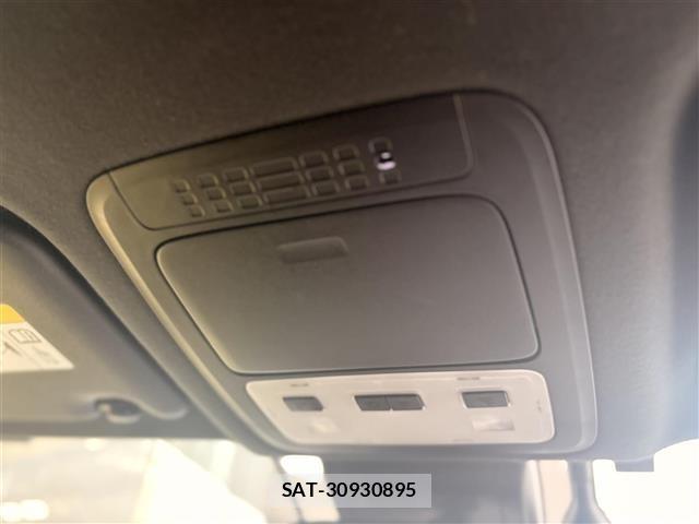 Toyota NOAH 2018 8706400-10