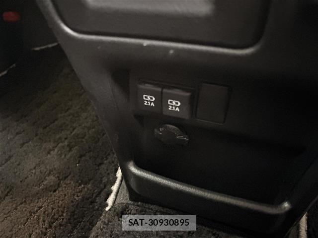 Toyota NOAH 2018 8706400-20