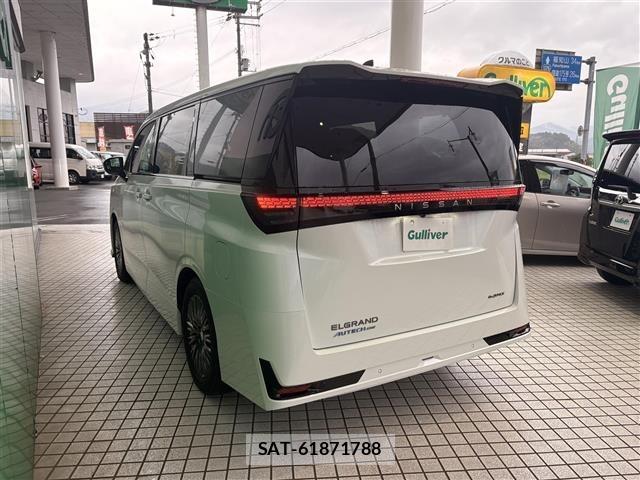Nissan ELGRAND 2026 8709701-13