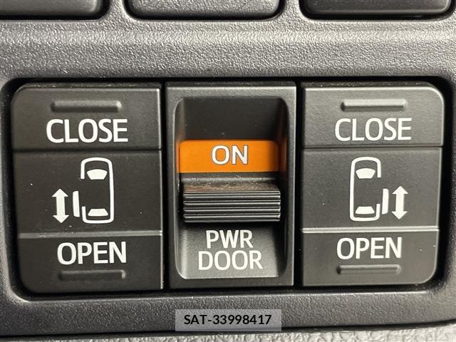Toyota ESQUIRE 2018 8716771-11