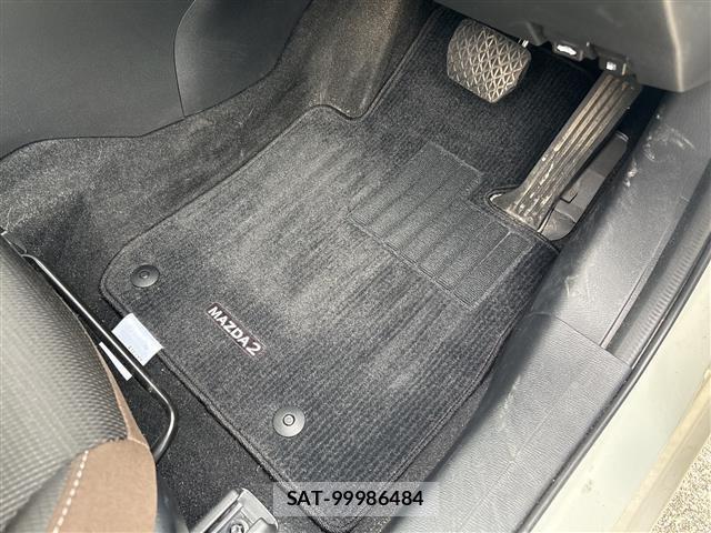 Mazda MAZDA2 2021 8710952-6